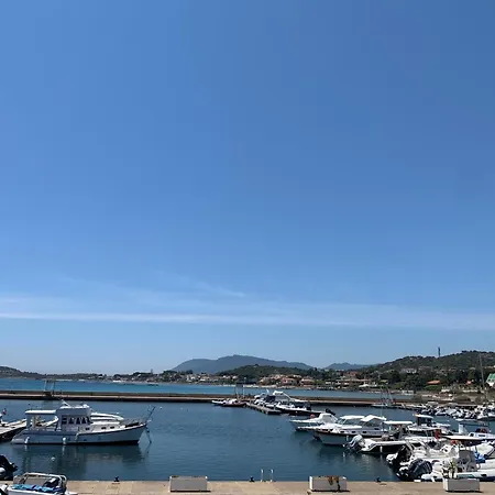 Le Del Casale- 200 Mt From The アパート Porto Columbu - Perd'e Sali
